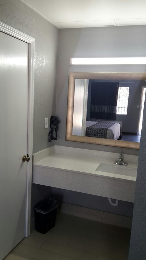 Paris Inn And Suites Экстерьер фото