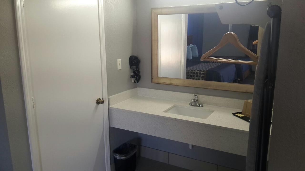 Paris Inn And Suites Экстерьер фото